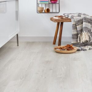NT53-Scandinavian-Pine-690x690